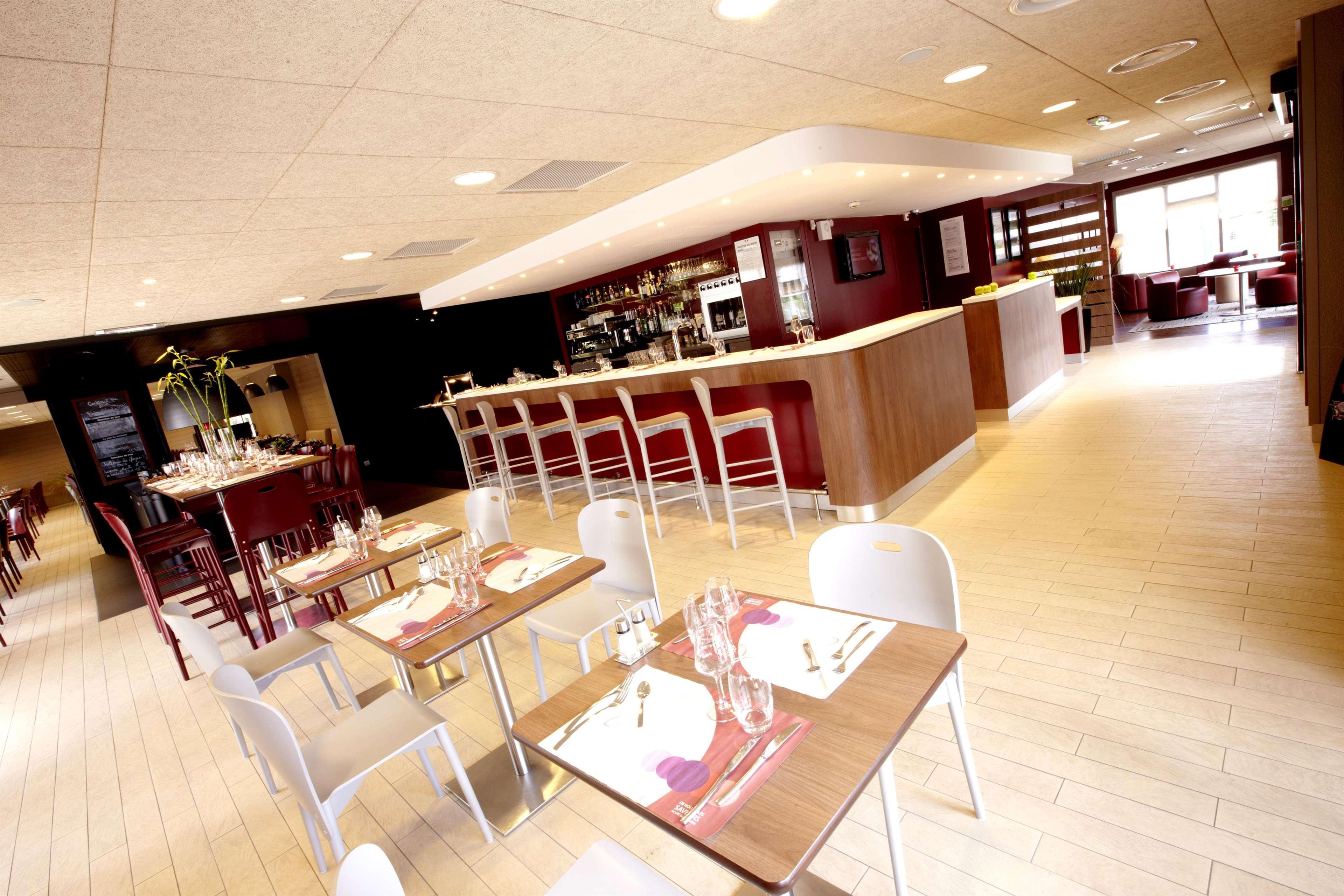 Campanile Gueret Otel Restoran fotoğraf